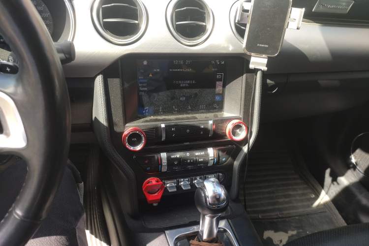 Used Ford Mustang 2019 2.3L EcoBoost Performance Enhanced Edition Audio And AC Panel