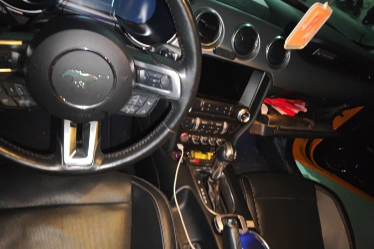 Used Ford Mustang 2019 2.3L EcoBoost Center Console