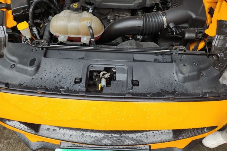 Used Ford Mustang  Engine Bay