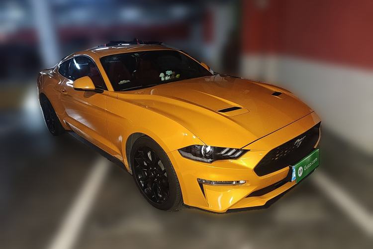 Used Ford Mustang 2019 2.3L EcoBoost Front Right 45 Deg
