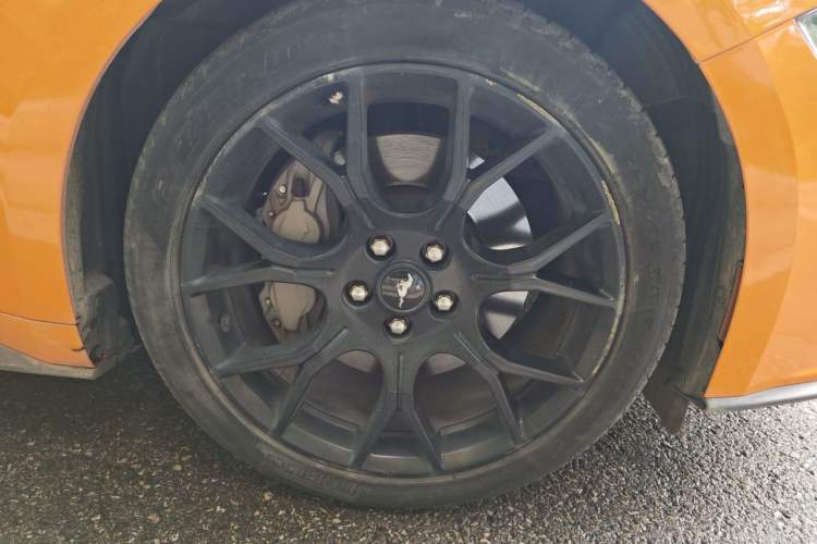 Used Ford Mustang 2019 2.3L EcoBoost Right Front Wheel Hub