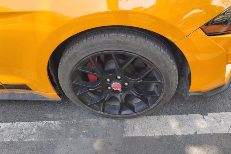 Used Ford Mustang 2019 2.3L EcoBoost Right Front Wheel Hub