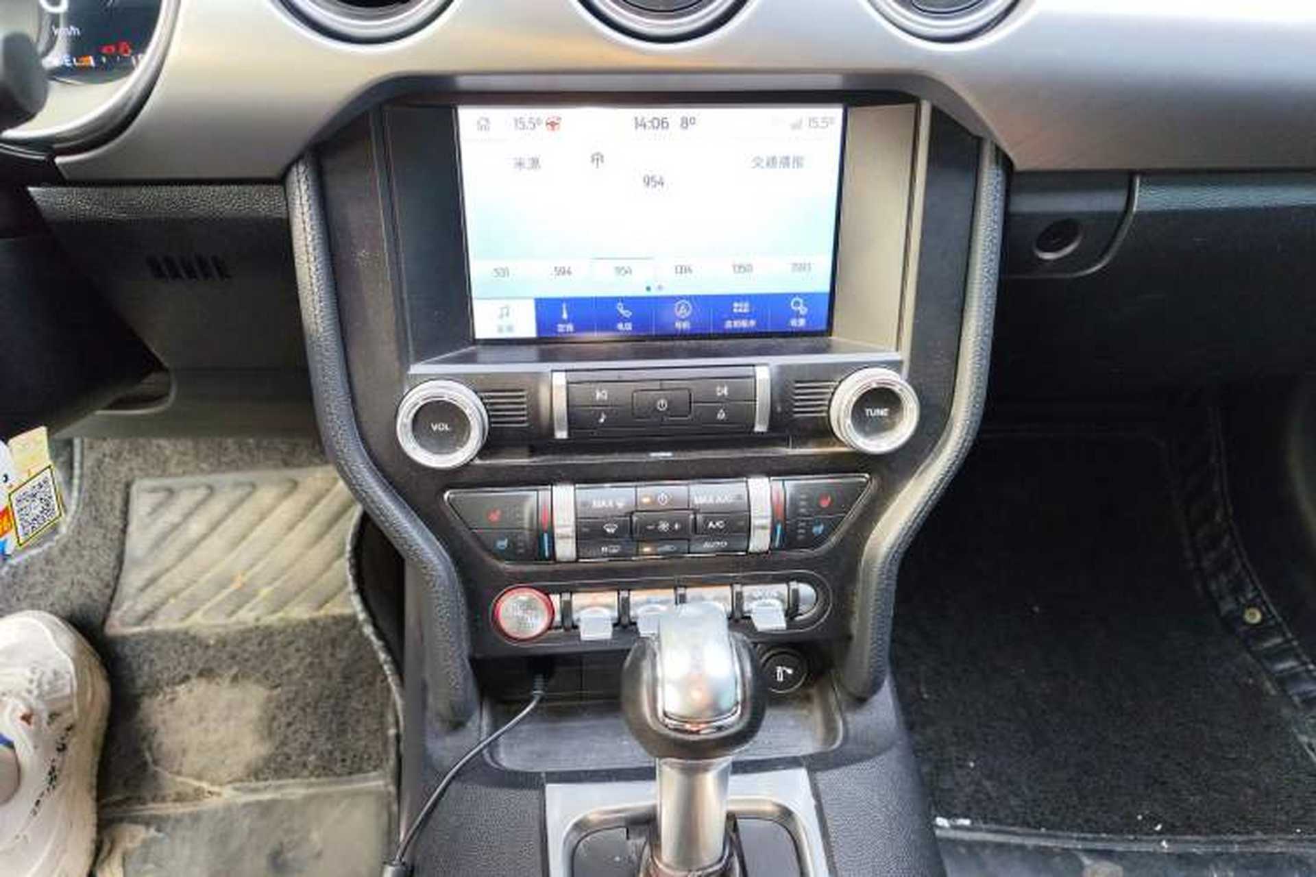 Used Ford Mustang 2020 2.3L EcoBoost Audio And AC Panel