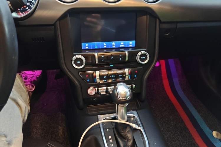 Used Ford Mustang 2020 2.3L EcoBoost Audio And AC Panel