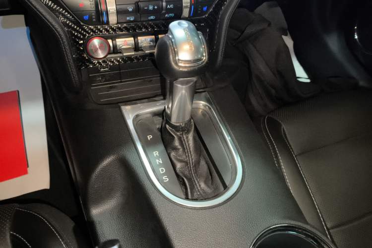 Used Ford Mustang 2020 2.3L EcoBoost Gear Lever