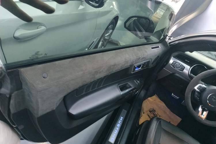 Used Ford Mustang 2020 2.3L EcoBoost Interior 7