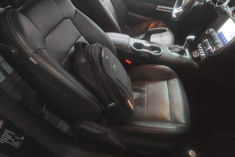 Used Ford Mustang 2020 2.3L EcoBoost Right Front Seat