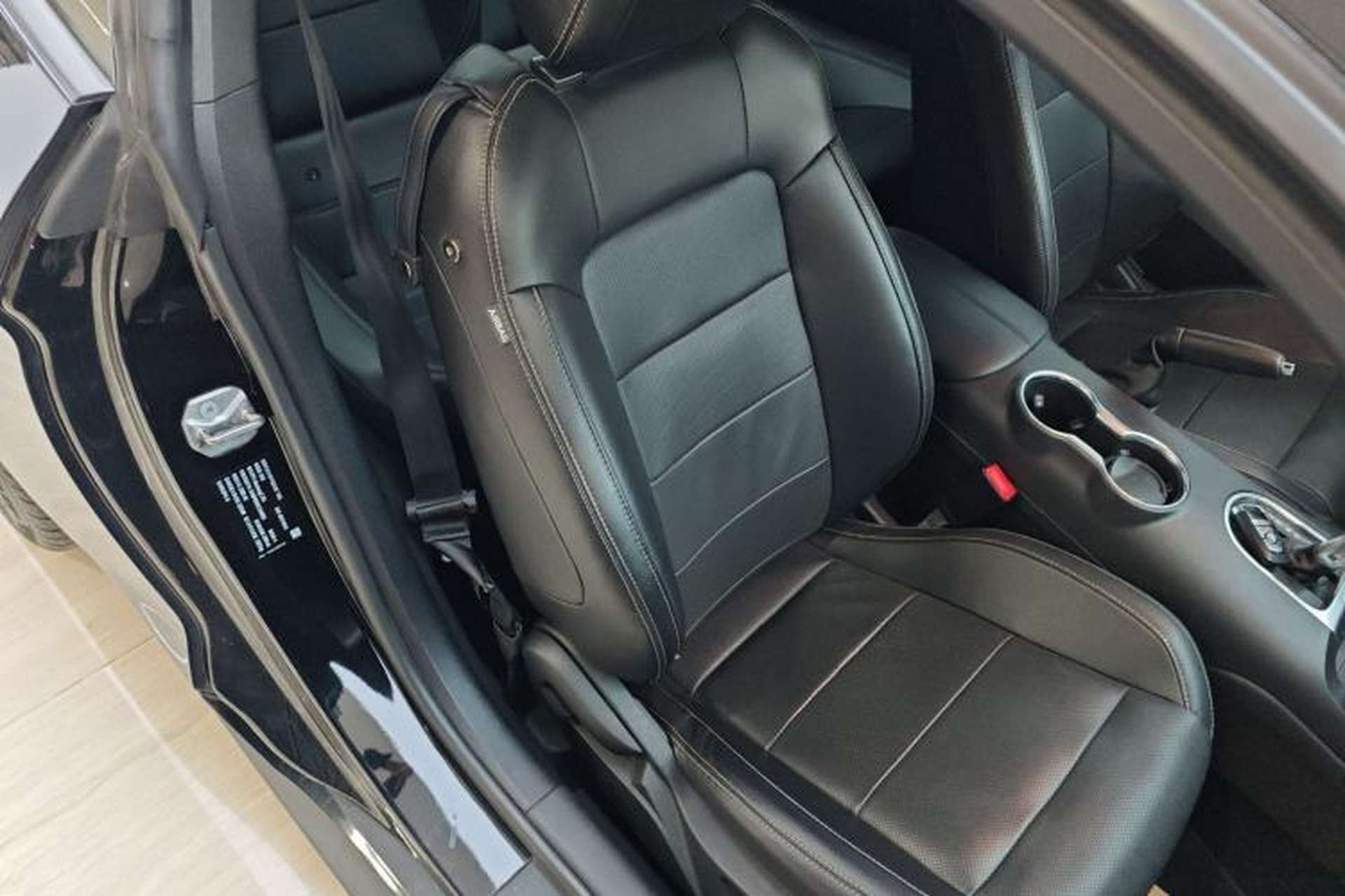 Used Ford Mustang 2020 2.3L EcoBoost Right Front Seat