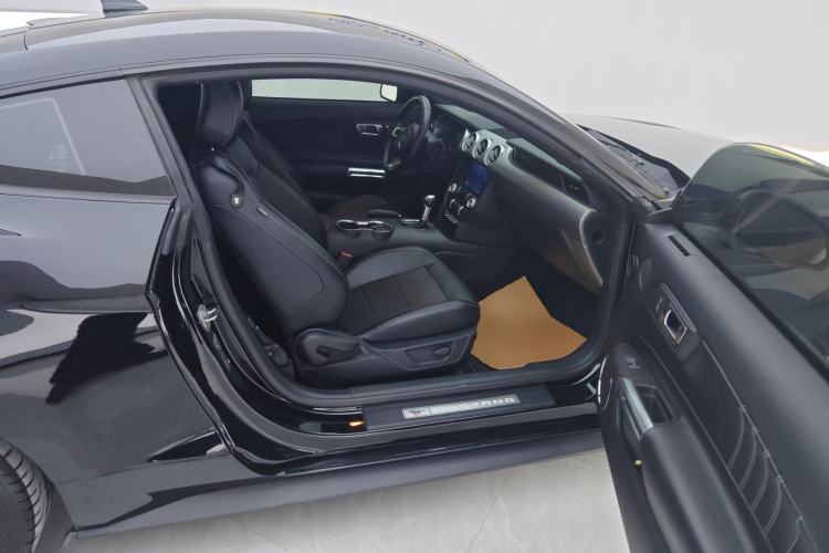 Used Ford Mustang 2020 2.3L EcoBoost Right Front Seat