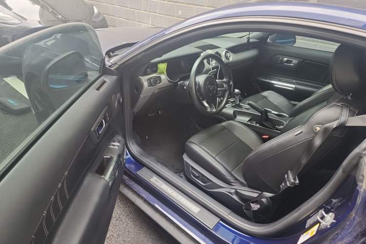 Used Ford Mustang 2020 2.3L EcoBoost Driver Seat