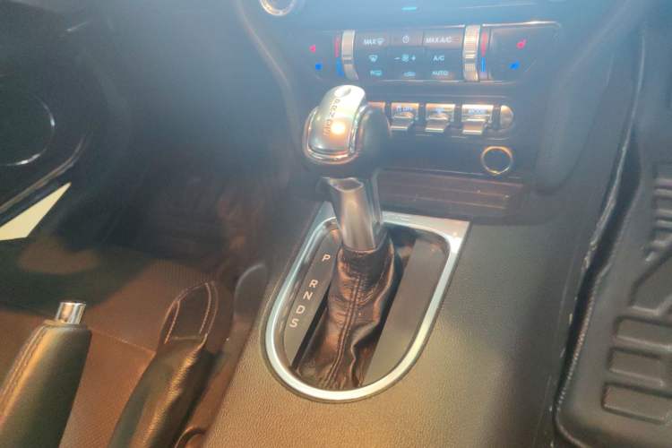 Used Ford Mustang 2020 2.3L EcoBoost Gear Lever