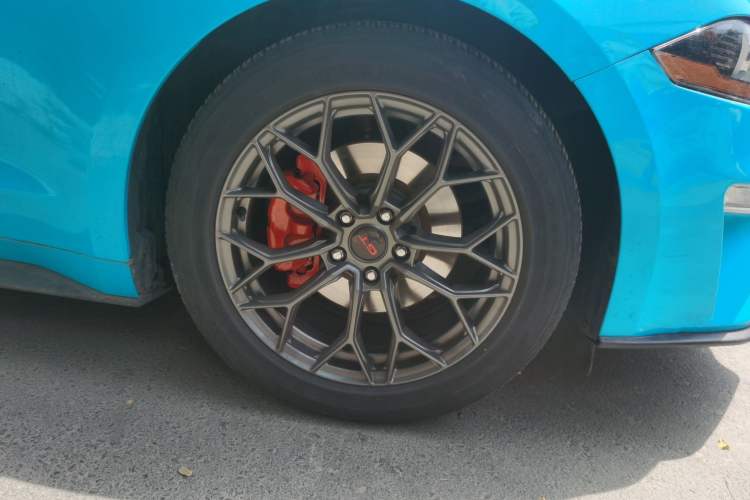 Used Ford Mustang 2020 2.3L EcoBoost Right Front Wheel Hub