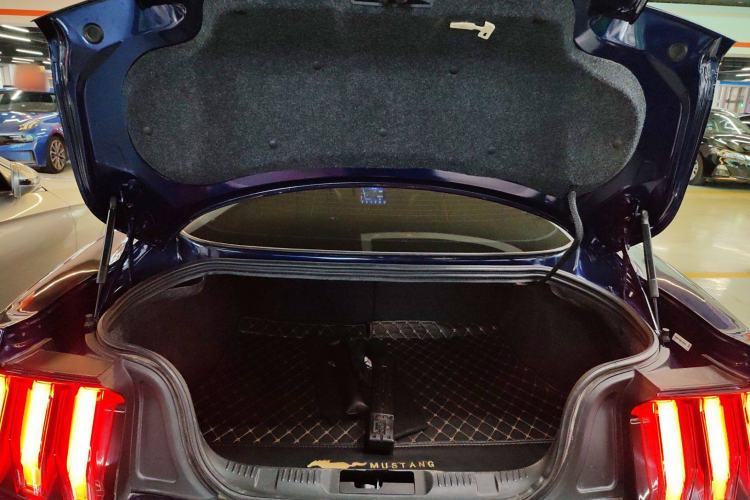 Used Ford Mustang 2020 2.3L EcoBoost Trunk