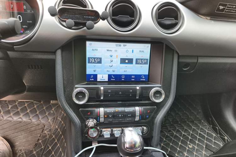 Used Ford Mustang 2020 2.3L EcoBoost Audio And AC Panel