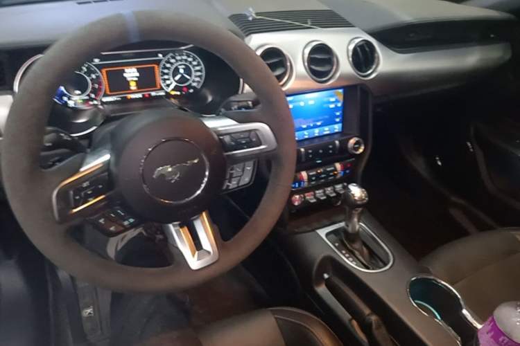 Used Ford Mustang 2020 2.3L EcoBoost Center Console