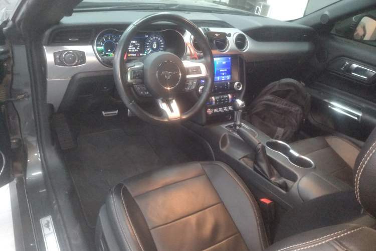 Used Ford Mustang 2020 2.3L EcoBoost Center Console