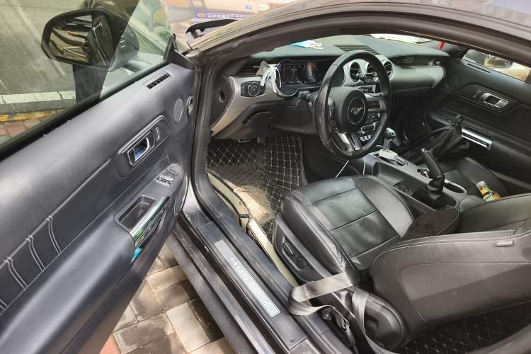 Used Ford Mustang 2020 2.3L EcoBoost Driver Seat
