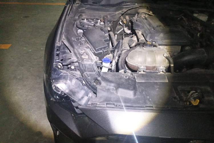 Used Ford Mustang 2020 2.3L EcoBoost Engine Bay Right