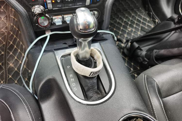 Used Ford Mustang 2020 2.3L EcoBoost Gear Lever