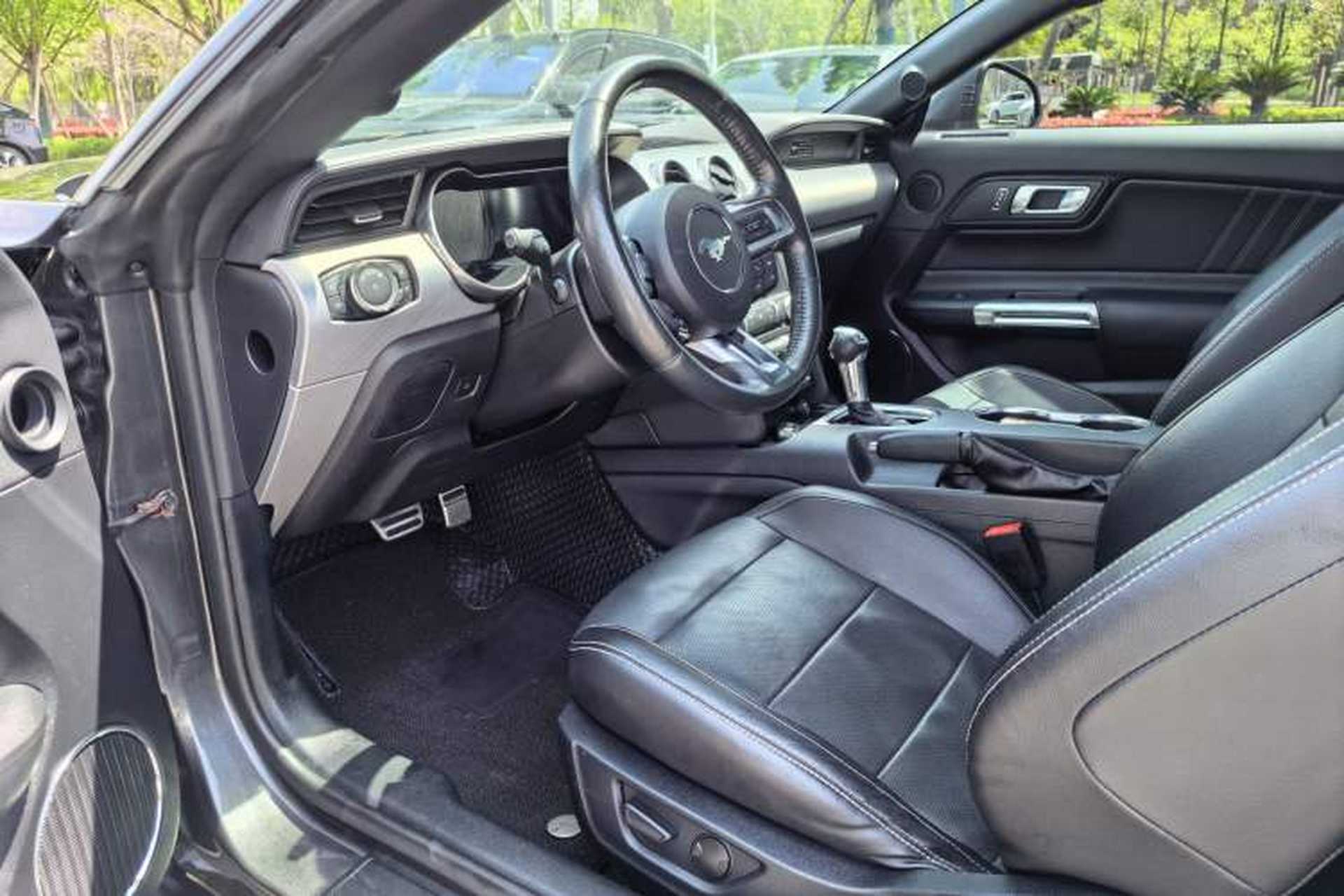 Used Ford Mustang 2020 2.3L EcoBoost Interior 1