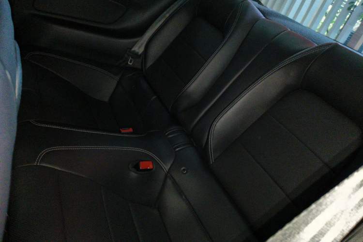 Used Ford Mustang 2020 2.3L EcoBoost Interior 4