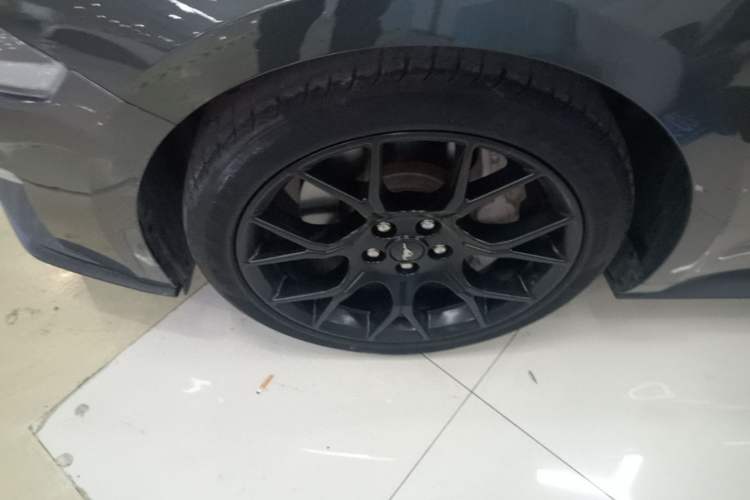 Used Ford Mustang 2020 2.3L EcoBoost Left Front Wheel Hub