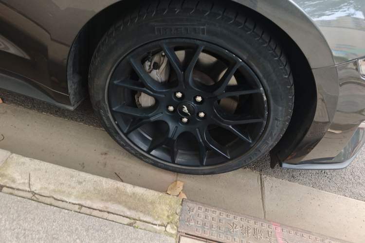 Used Ford Mustang 2020 2.3L EcoBoost Right Front Wheel Hub