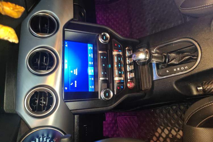 Used Ford Mustang 2020 2.3L EcoBoost Audio And AC Panel