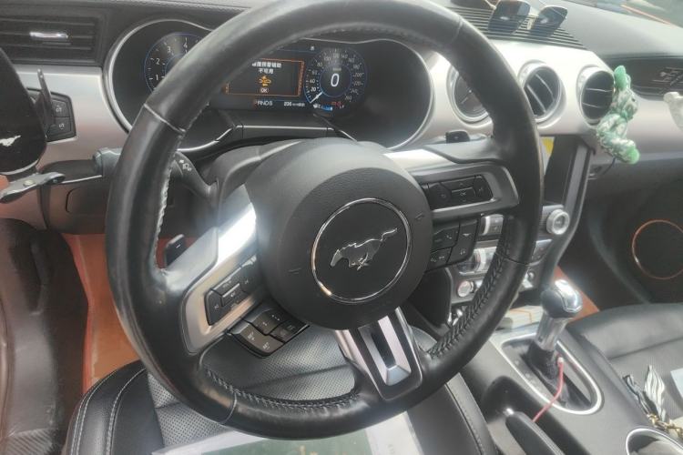 Used Ford Mustang 2020 2.3L EcoBoost Center Console