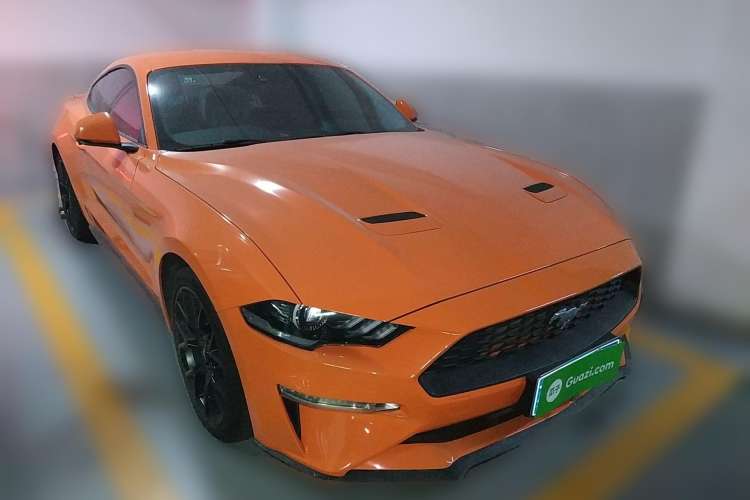 Used Ford Mustang 2020 2.3L EcoBoost Front Right 45 Deg