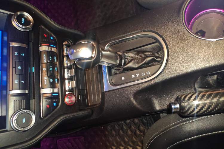 Used Ford Mustang 2020 2.3L EcoBoost Gear Lever