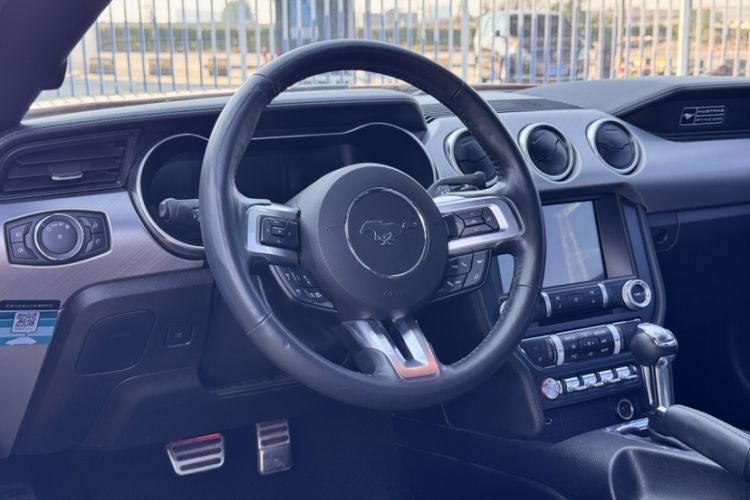 Used Ford Mustang 2020 2.3L EcoBoost Interior 1