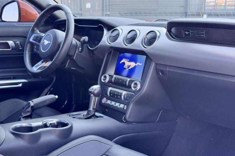 Used Ford Mustang 2020 2.3L EcoBoost Interior 2
