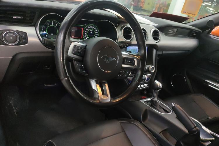 Used Ford Mustang 2020 2.3L EcoBoost Interior 2