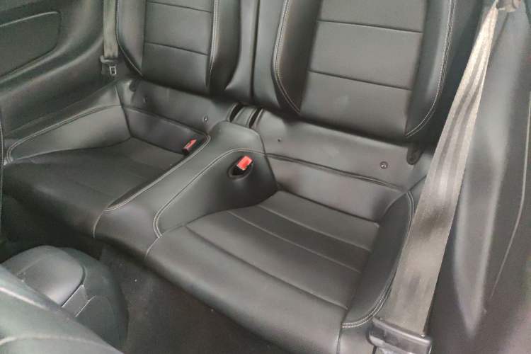 Used Ford Mustang 2020 2.3L EcoBoost Interior 4