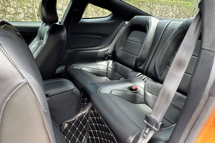 Used Ford Mustang 2020 2.3L EcoBoost Interior 4