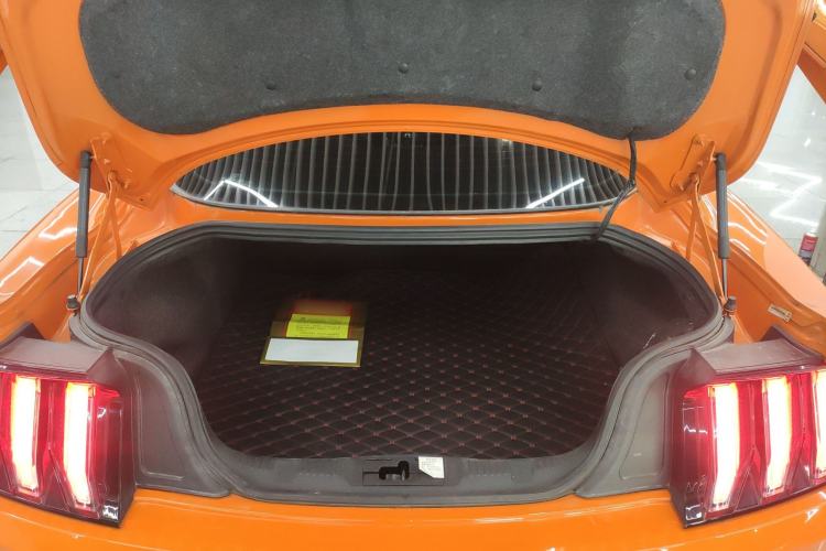 Used Ford Mustang 2020 2.3L EcoBoost Trunk