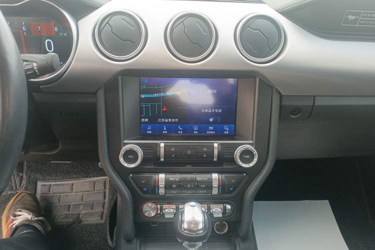Used Ford Mustang 2020 2.3L EcoBoost Audio And AC Panel