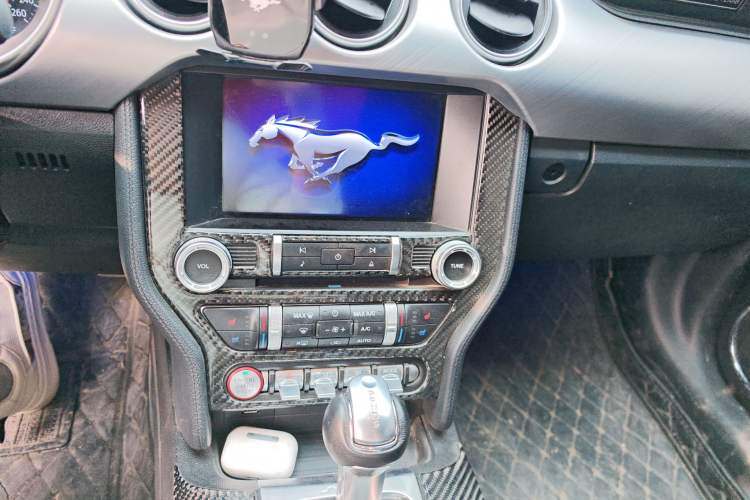 Used Ford Mustang 2020 2.3L EcoBoost Audio And AC Panel