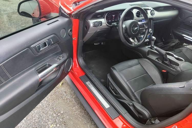 Used Ford Mustang 2020 2.3L EcoBoost Driver Seat