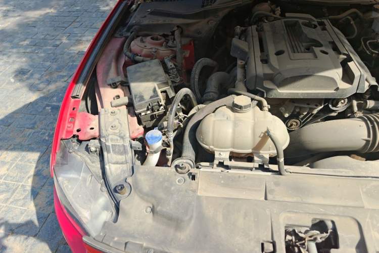 Used Ford Mustang  Engine Bay Right