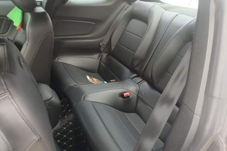 Used Ford Mustang 2020 2.3L EcoBoost Interior 4