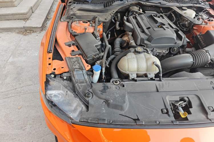 Used Ford Mustang 2020 2.3L EcoBoost Engine Bay Right