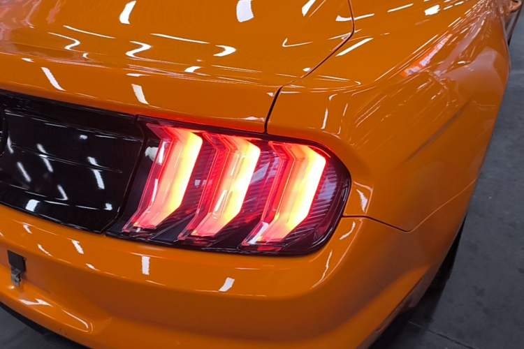 Used Ford Mustang 2020 2.3L EcoBoost Exterior 3