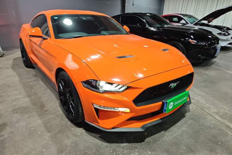 Used Ford Mustang 2020 2.3L EcoBoost Front Right 45 Deg
