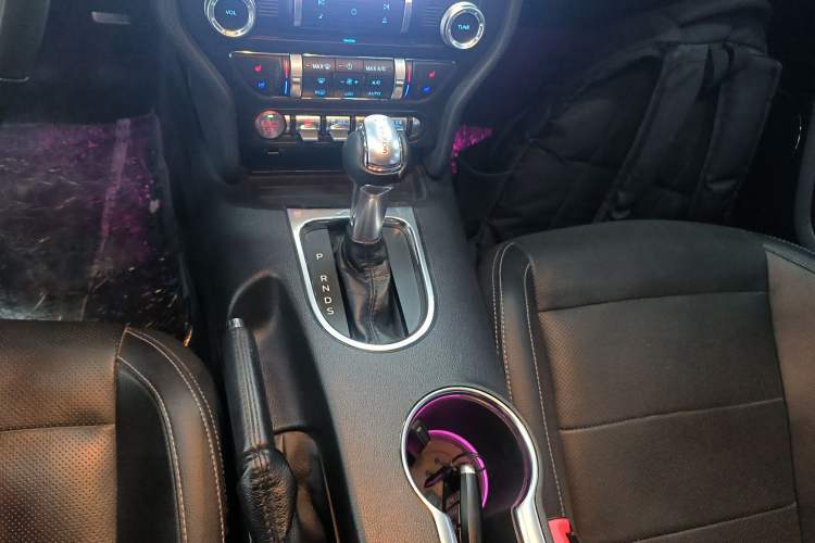 Used Ford Mustang 2020 2.3L EcoBoost Gear Lever