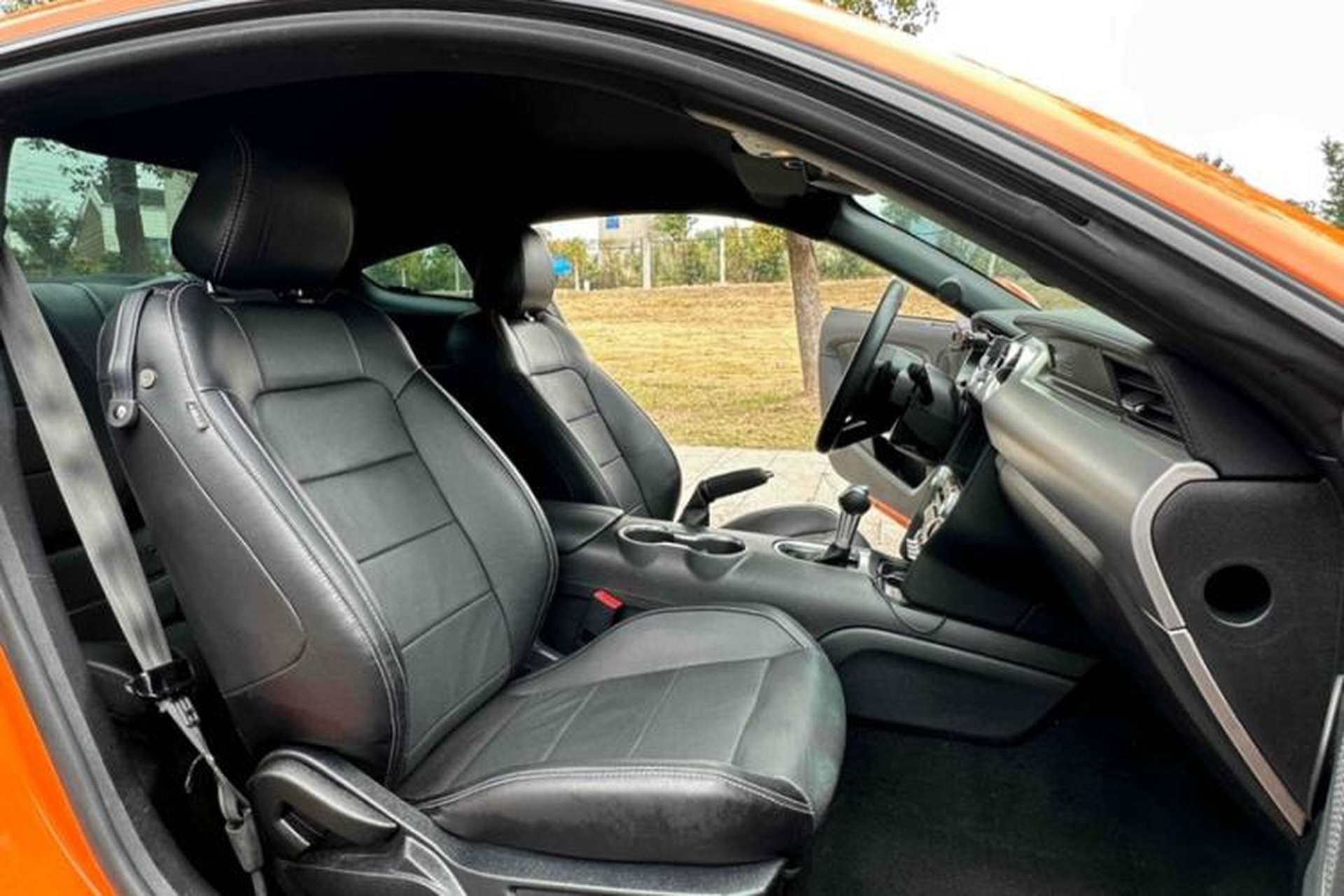 Used Ford Mustang 2020 2.3L EcoBoost Interior 9