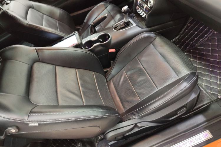 Used Ford Mustang 2020 2.3L EcoBoost Right Front Seat