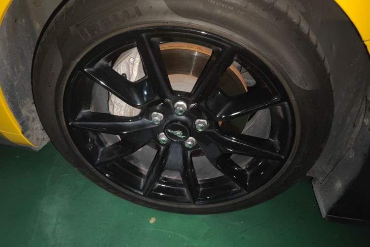 Used Ford Mustang 2020 2.3L EcoBoost Right Front Wheel Hub