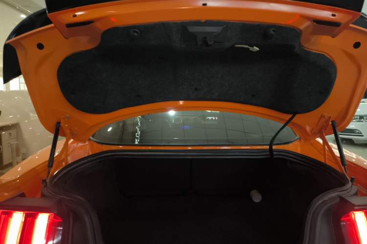 Used Ford Mustang 2020 2.3L EcoBoost Trunk